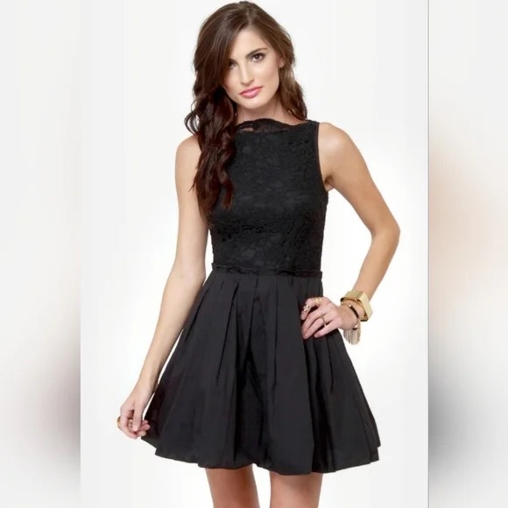 TopShop Black Lace Sleeveless Dress